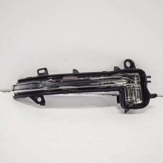 NEW BMW X2 F39 WING MIRROR TURN SIGNAL RIGHT 63137461786 7461786 ORIGINAL