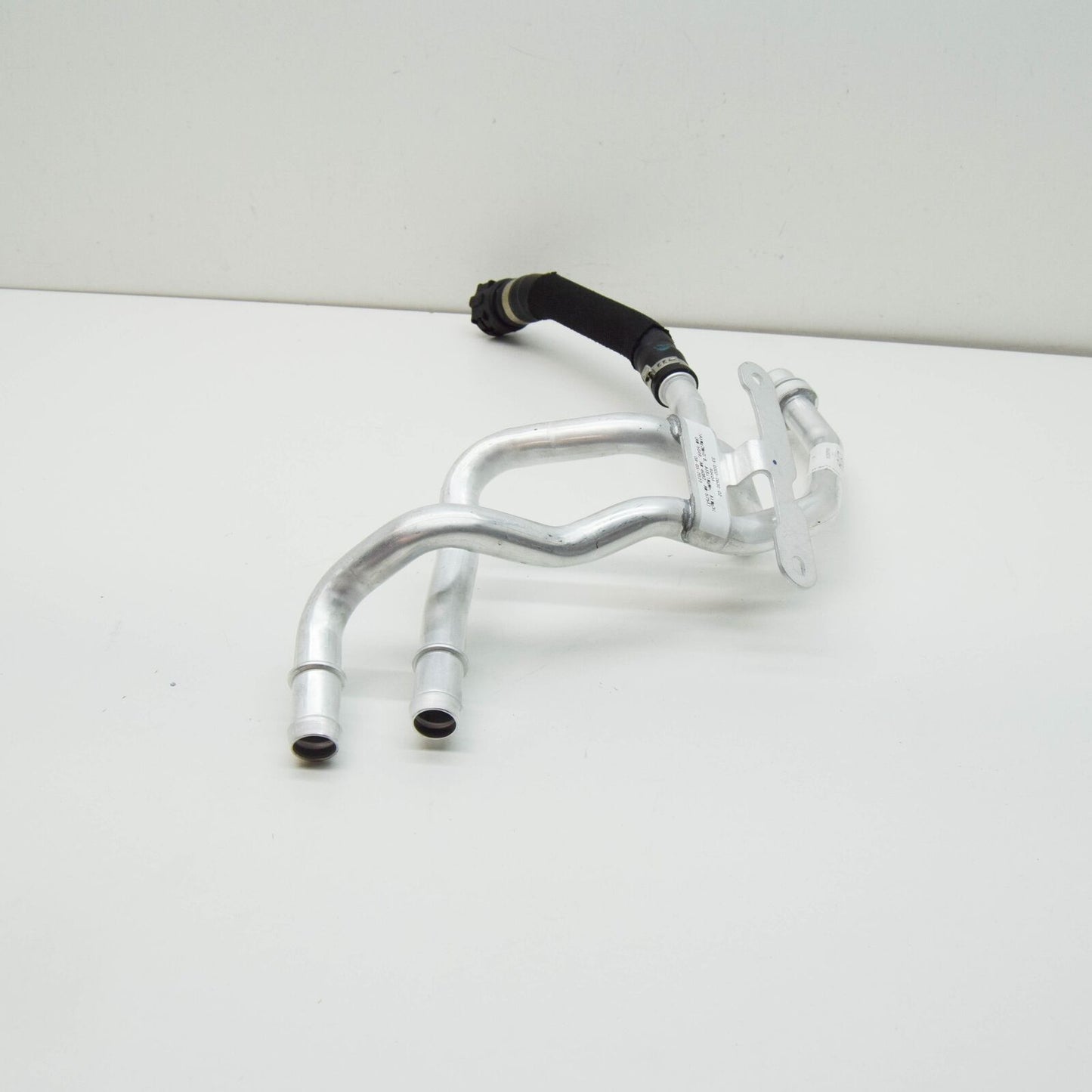 NEW MERCEDES-BENZ SL R232 COOLANT HOSE PIPE A2325012401 ORIGINAL