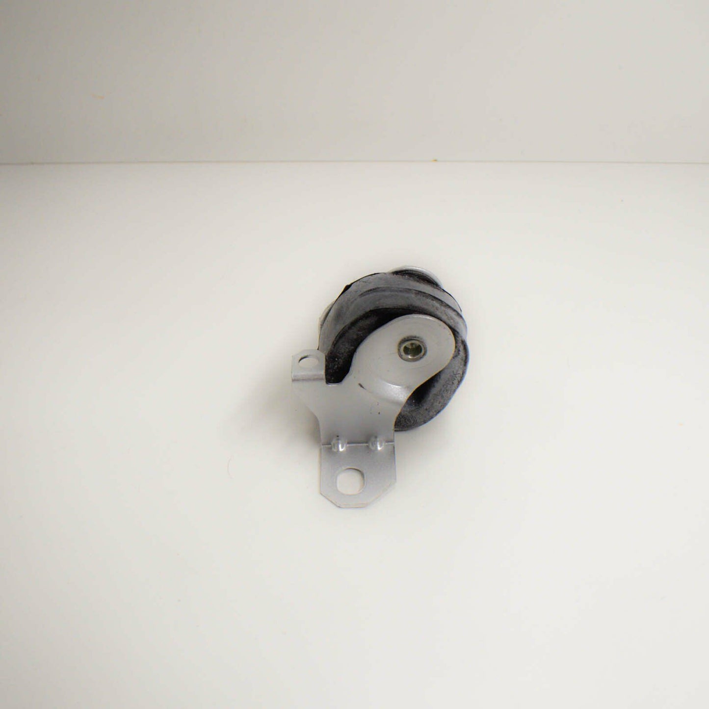 NEW AUDI A1 8X FRONT LEFT EXHAUST BRACKET 8K0253144F ORIGINAL