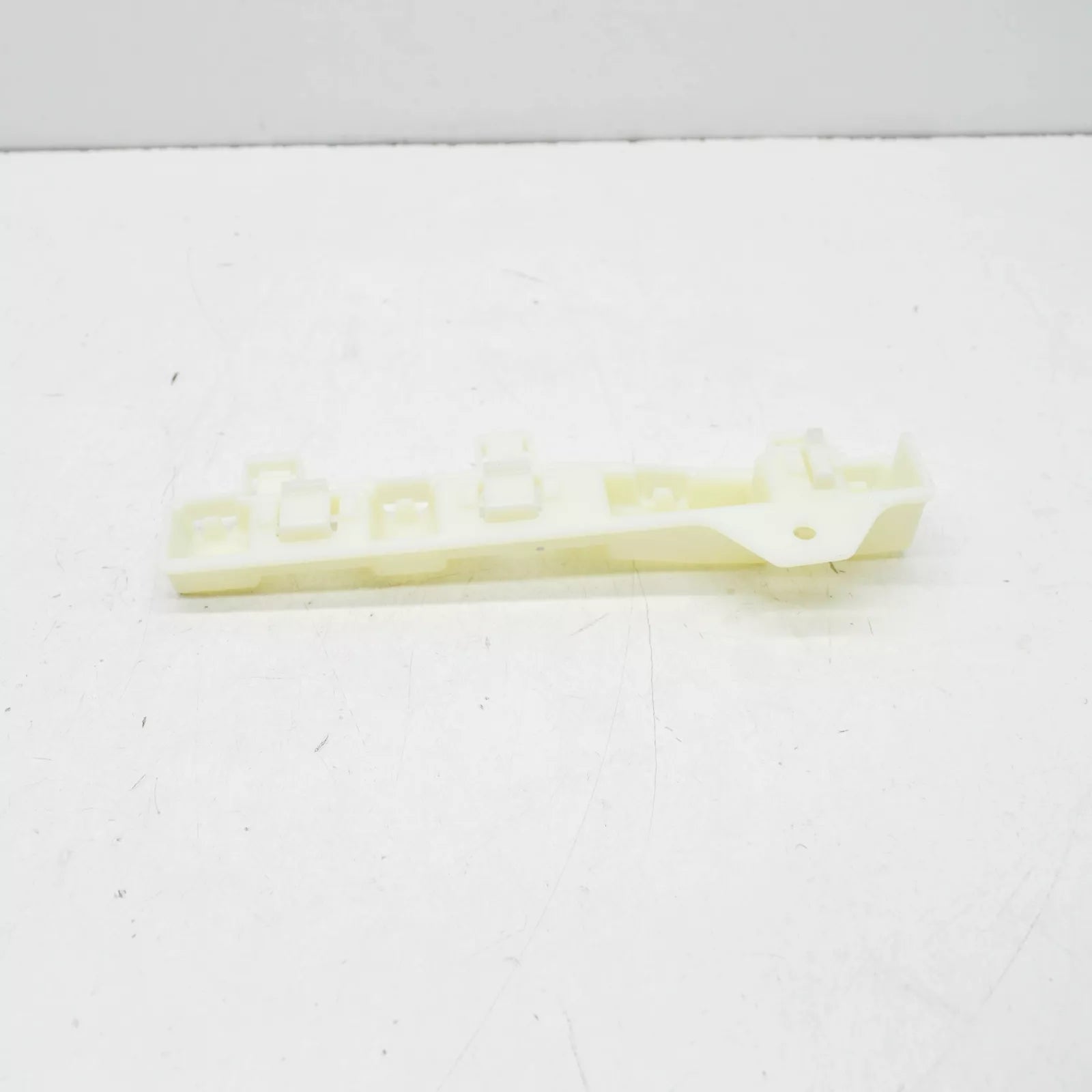 NEW BMW M3 F80 FRONT LEFT SIDE SILL HOLDER 8054315 51778054315 ORIGINAL