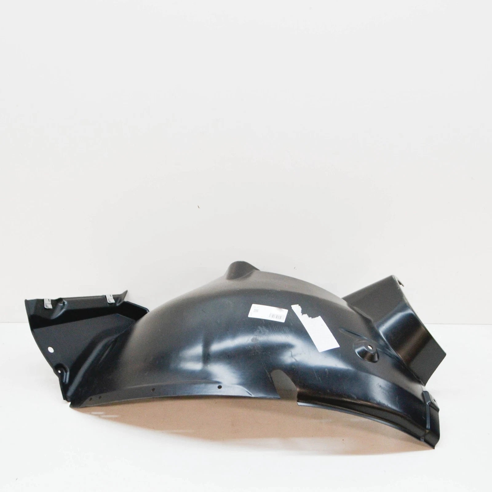 NEW MERCEDES-BENZ C-CLASS C204 FRONT LEFT ARCH LINER FRONT PART A2046900930