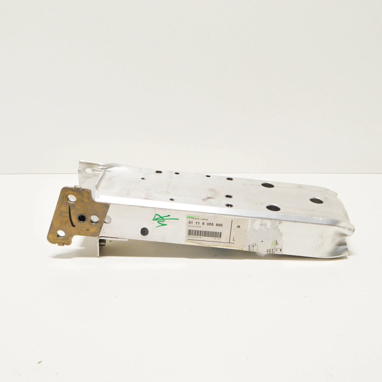 NEW BMW M2 F87 FRONT BUMPER RIGHT DEFORMATION ELEMENT 51118055666 2016 ORIGINAL