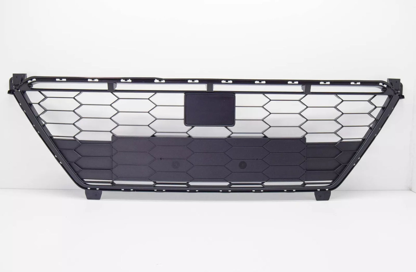 NEW SEAT ARONA KJ FRONT CENTER BUMPER GRILLE 6F9853667E9B9 ORIGINAL