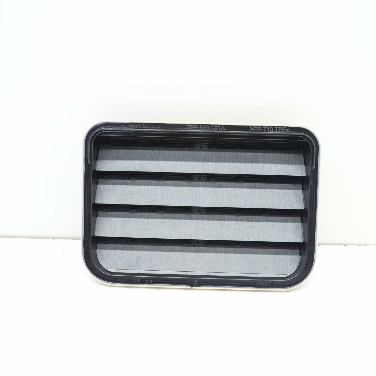 NEW VOLKSWAGEN TOUAREG 7P BODY VENTILATION GRILLE 7PP819181A ORIGINAL