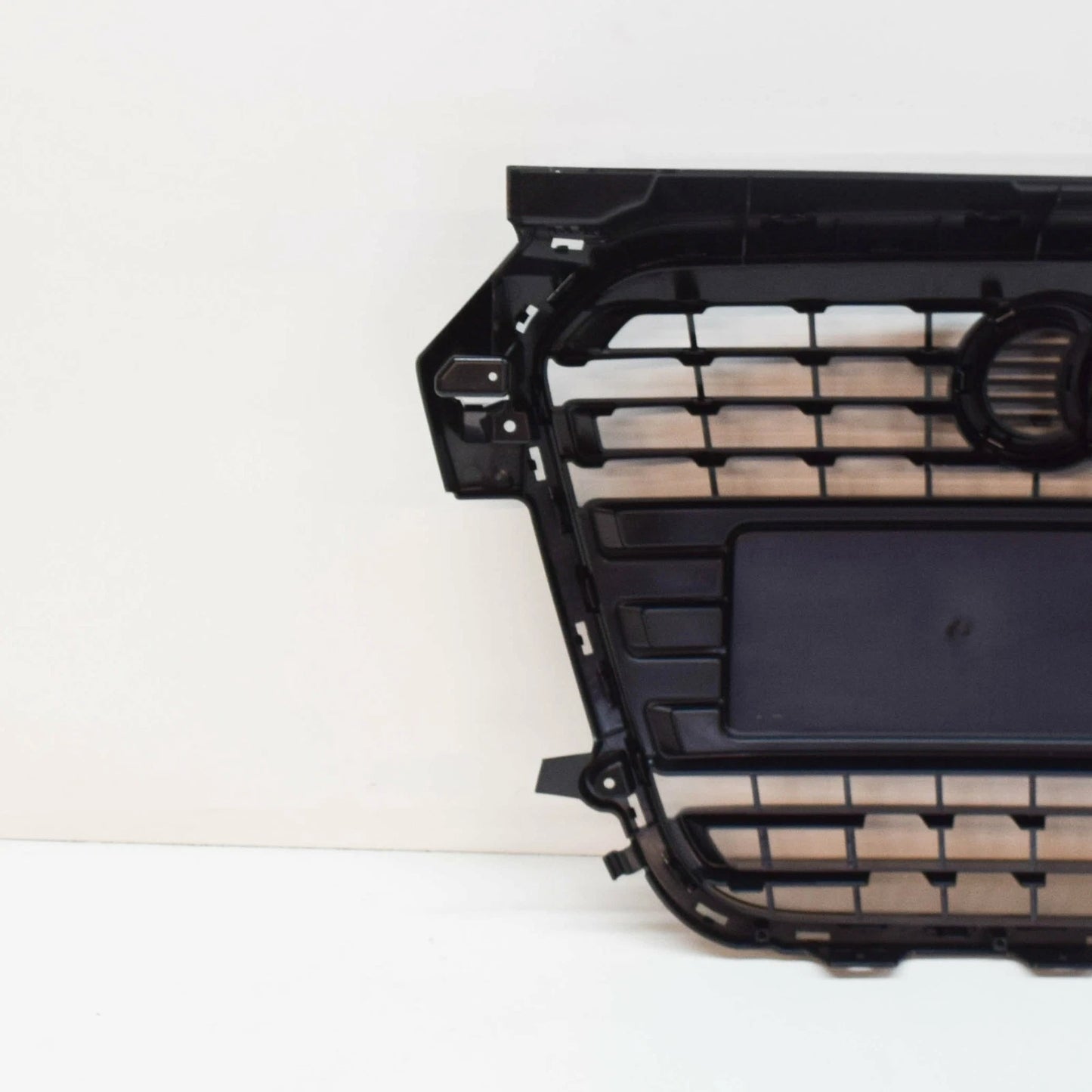 NEW AUDI A1 8X FRONT BUMPER RADIATOR GRILLE 8X0853651ALZ