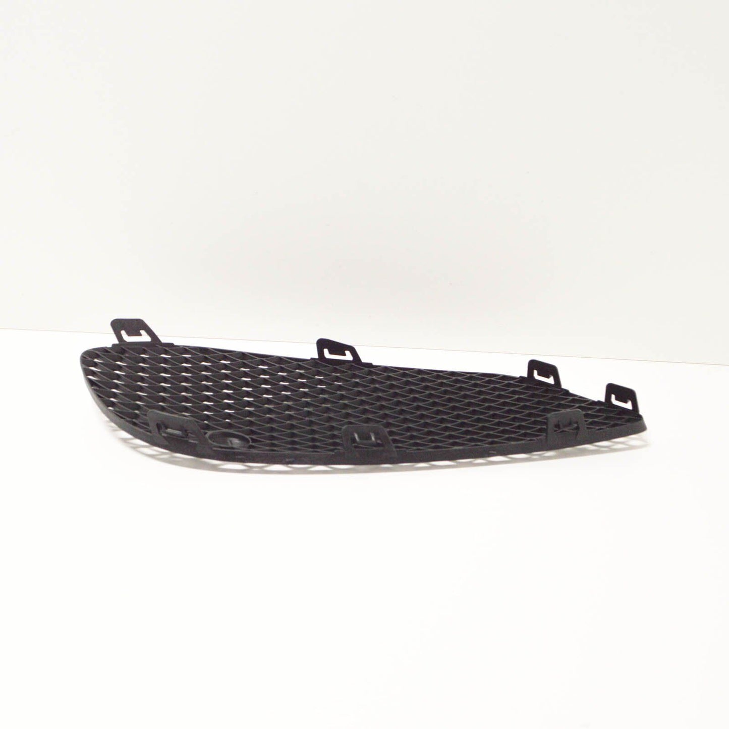 NEW MERCEDES-BENZ C-CLASS W205 FRONT BUMPER RIGHT GRILL A2058852623 2016