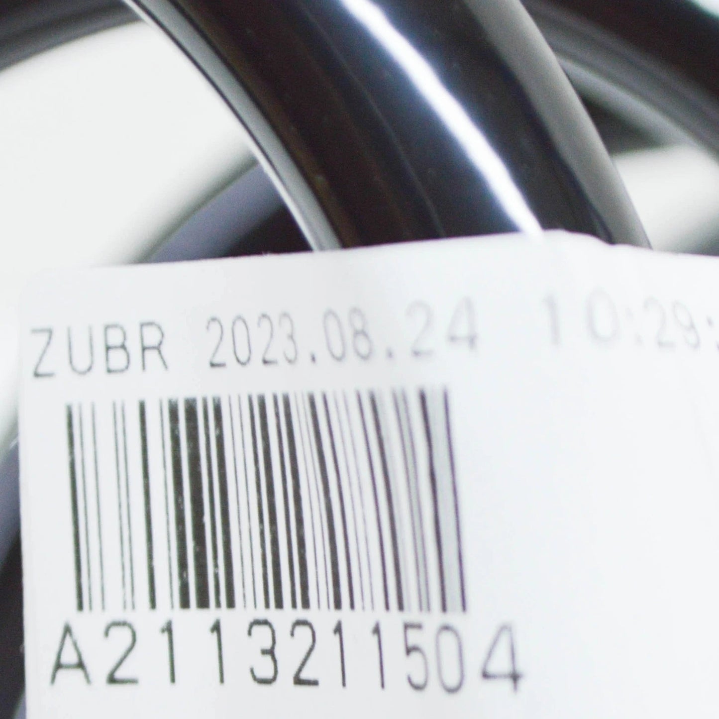 NEW MERCEDES BENZ E W211 FRONT COIL SPRING A2113211504 ORIGINAL