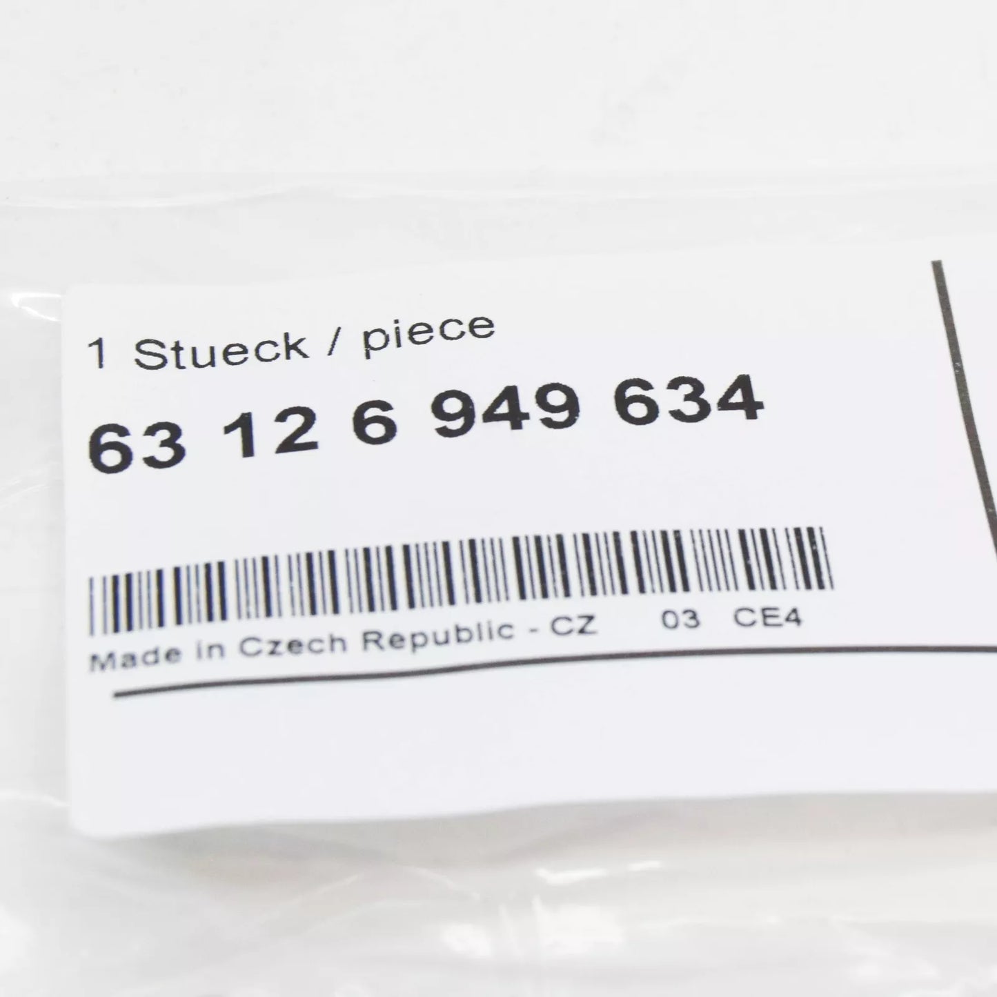 NEW BMW 5 E60 RIGHT HALOGEN HEADLIGHT BRACKET 63126949634 ORIGINAL