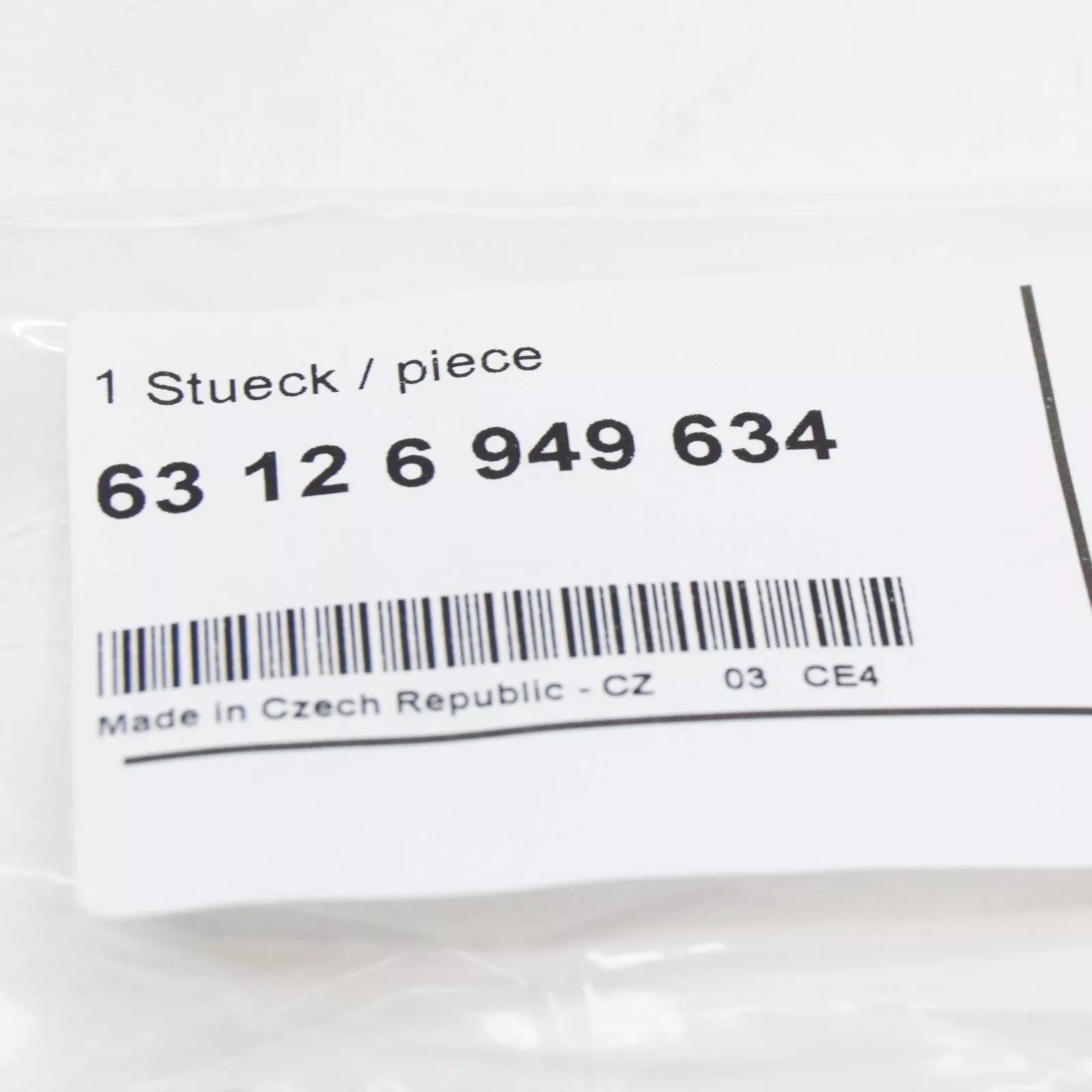 NEW BMW 5 E60 RIGHT HALOGEN HEADLIGHT BRACKET 63126949634 ORIGINAL