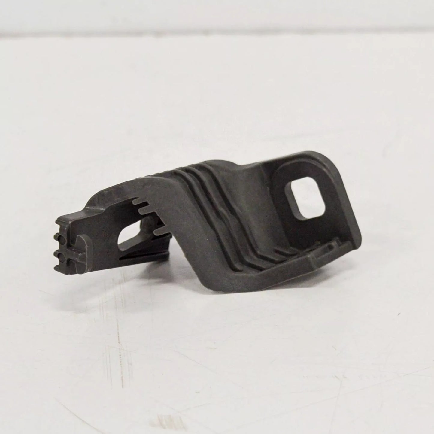 NEW BMW 4 F83 M FRONT RIGHT HEAD LIGHT BRACKET 51648054326 ORIGINAL