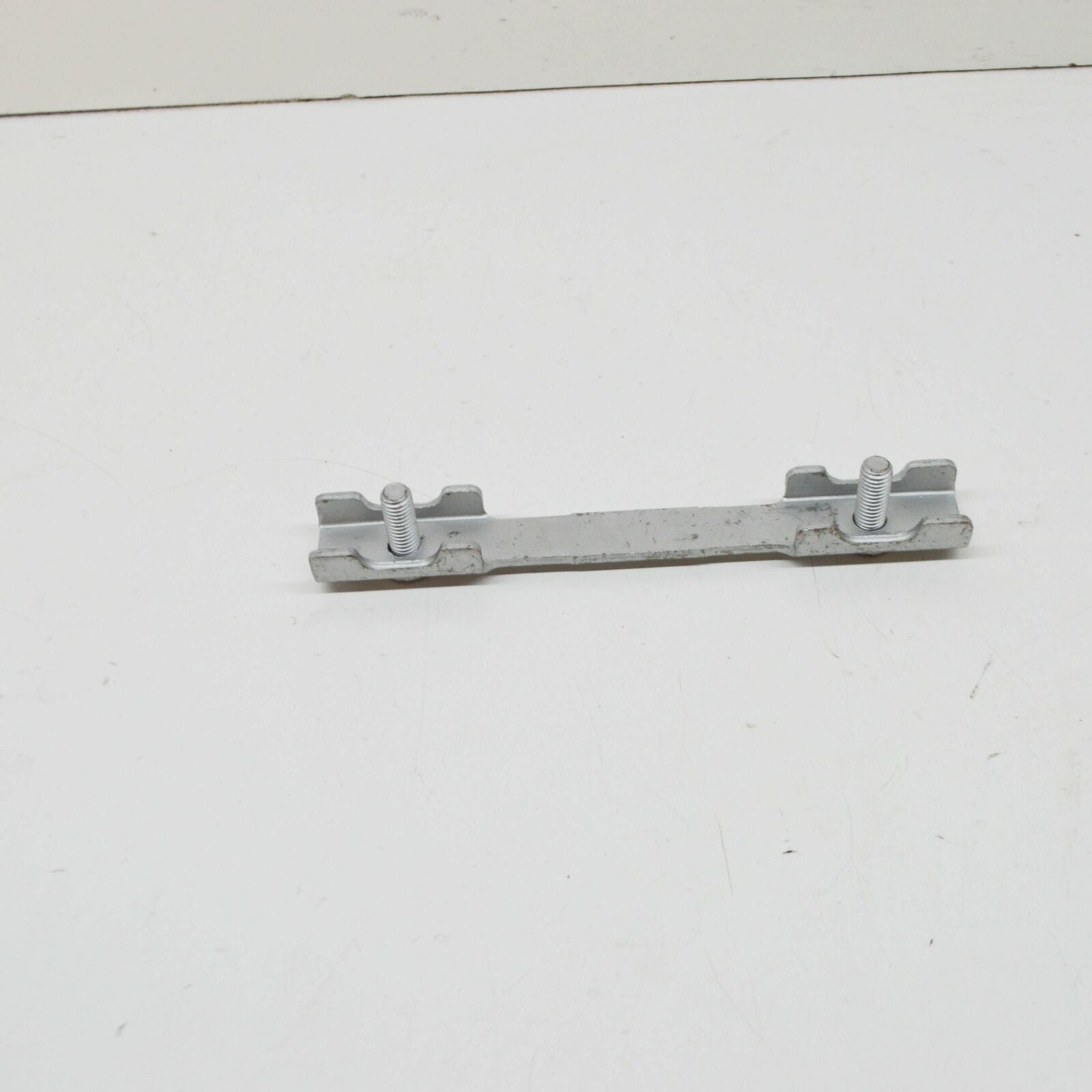 NEW MERCEDES-BENZ E W211 REAR EXHAUST SYSTEM STRUT A2114920007 ORIGINAL