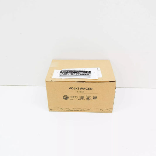 NEW VW TOUAREG 7P5 REAR TAILGATE TRUNK LID EMBLEM BADGE 7P6853688B DPJ