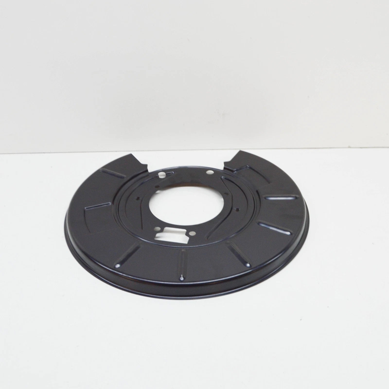 NEW BMW M3 E36 REAR RIGHT WHEEL BRAKE PROTECTION PLATE 34212227130 ORIGINAL
