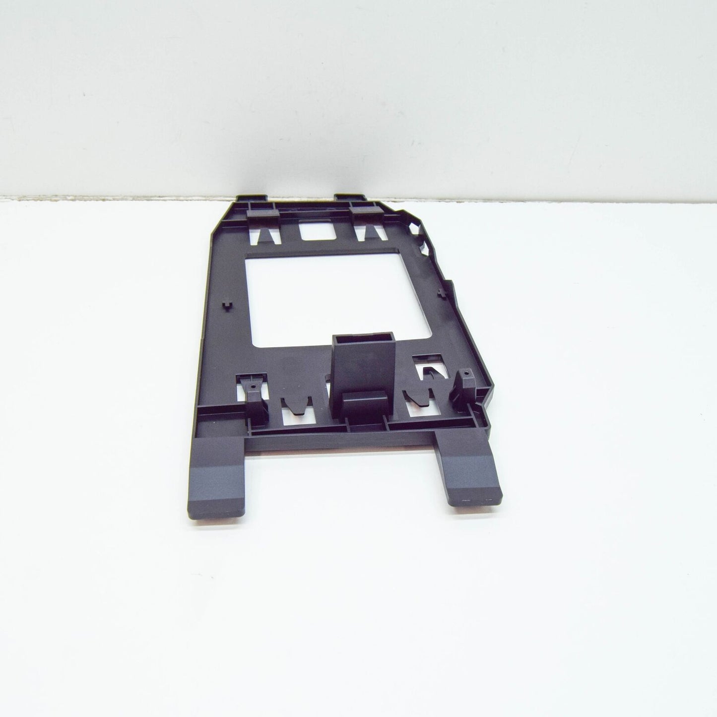 NEW AUDI A4 ALLROAD B9 RADIO AMPLIFIER BRACKET 8W0907514 ORIGINAL