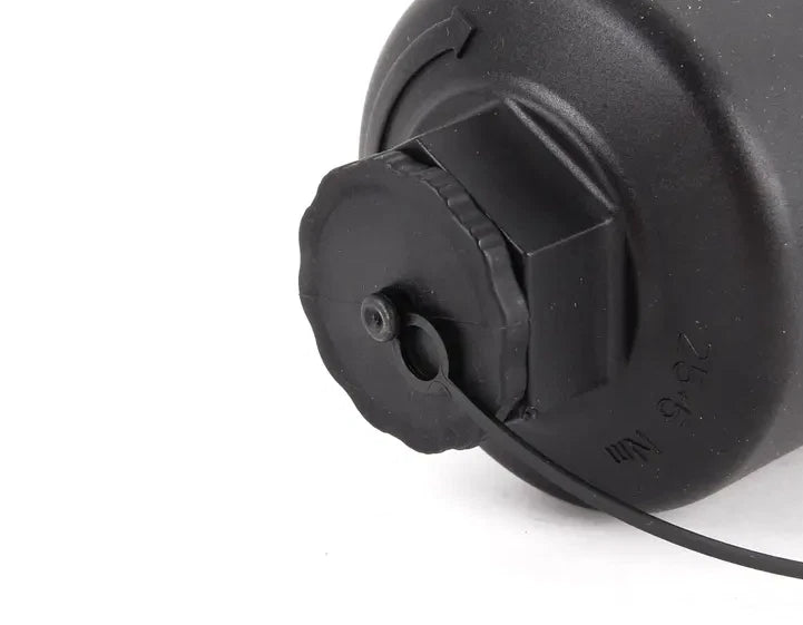 NEW AUDI A1 8X OIL FILTER HOUSING 06D115408B ORIGINAL