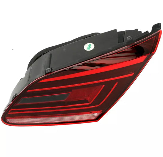NEW VW CC 35 REAR RIGHT SIDE TAILGATE TAILLIGHT 3C8945308AA ORIGINAL