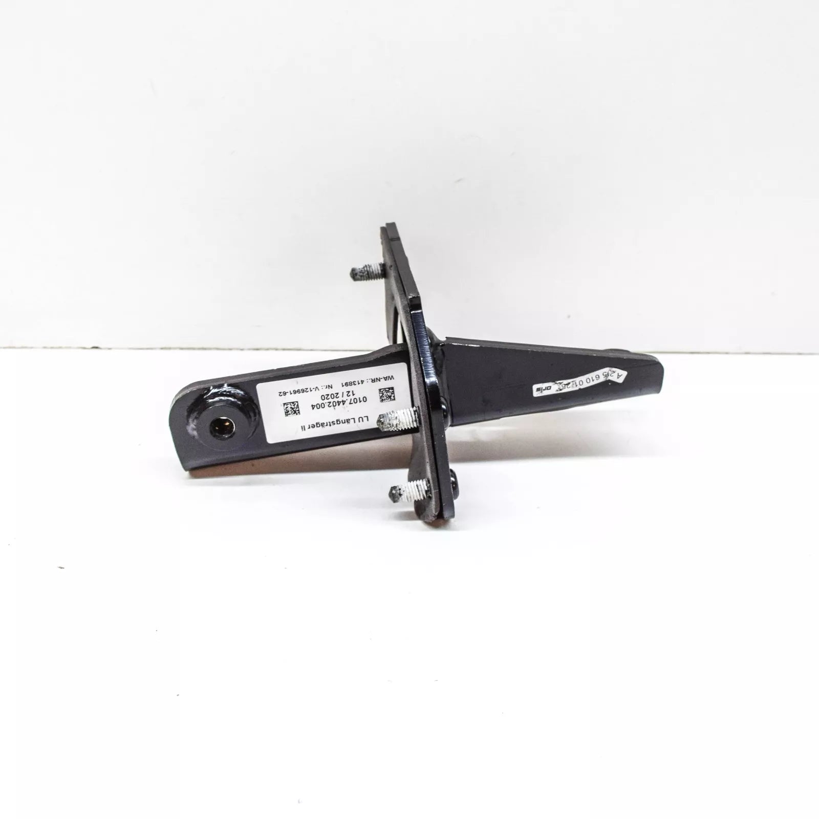 NEW MERCEDES-BENZ C W205 TRAILER COUPLING LEFT REINFORCEMENT A2056100125