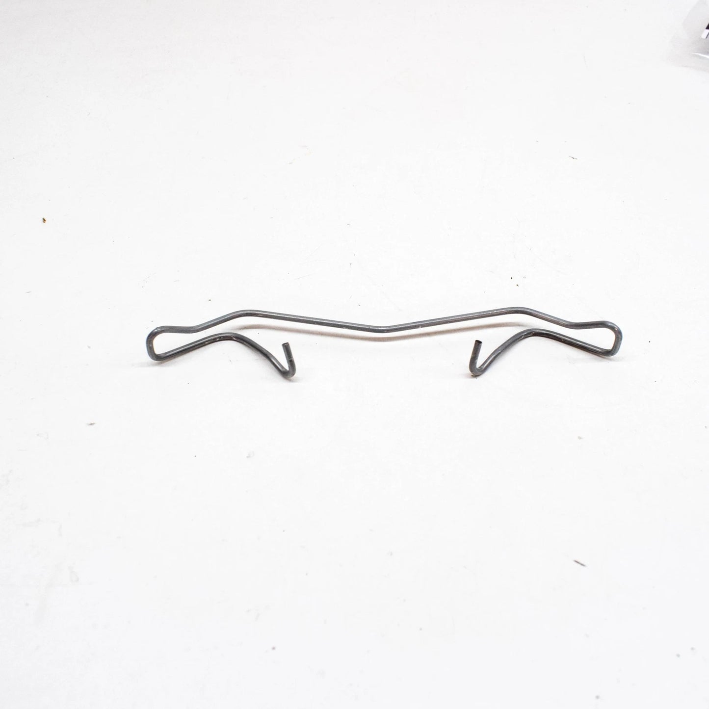 NEW AUDI A1 8X FRONT BRAKE CALIPER RETAINING SPRING 1K0615269 ORIGINAL