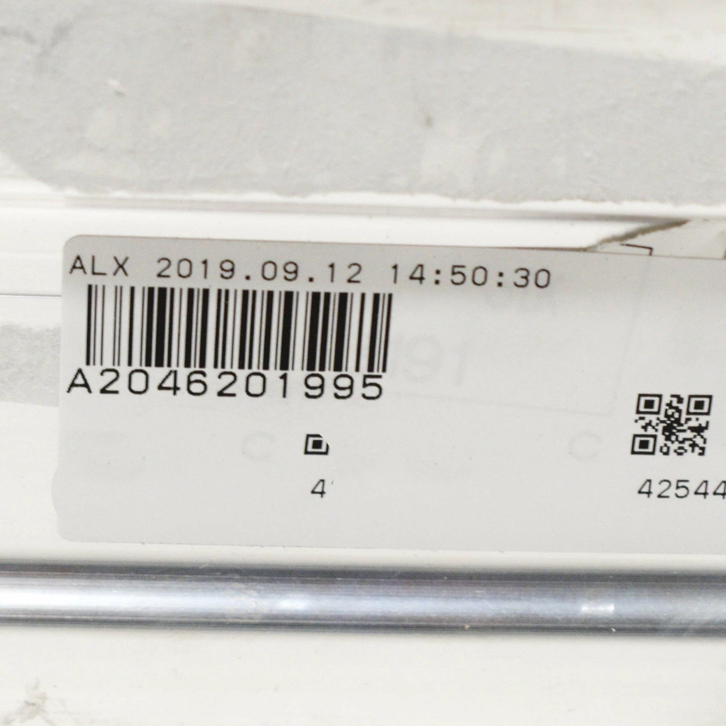 NEW MB C W204 AMG FRONT LEFT IMPACT BAR ABSORBER BRACKET A2046201995 ORIGINAL