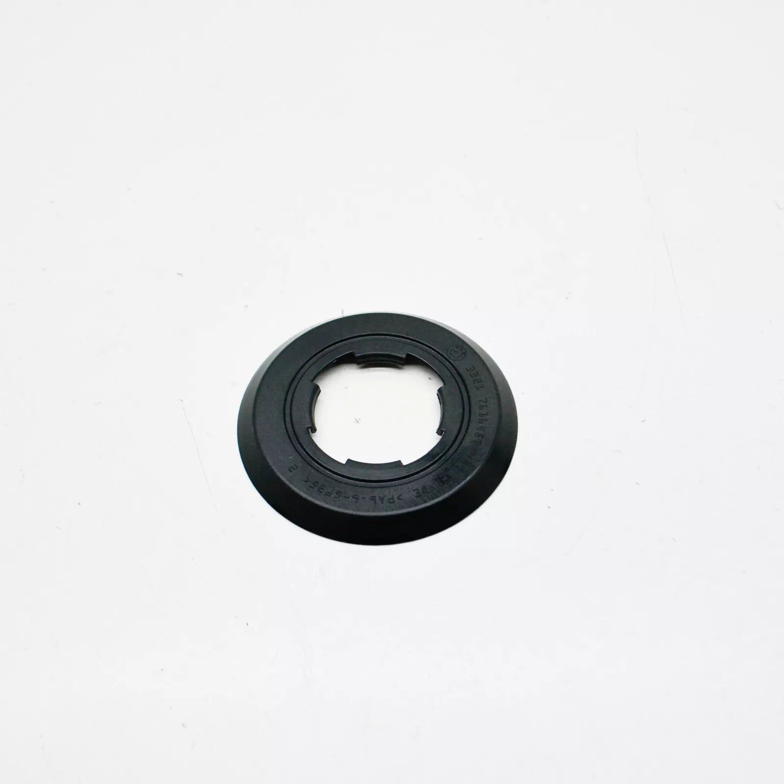 NEW BMW 1 F20 REAR OUTPUT SHAFT DUST GUARD RING PLASTIC 33217616457 ORIGINAL