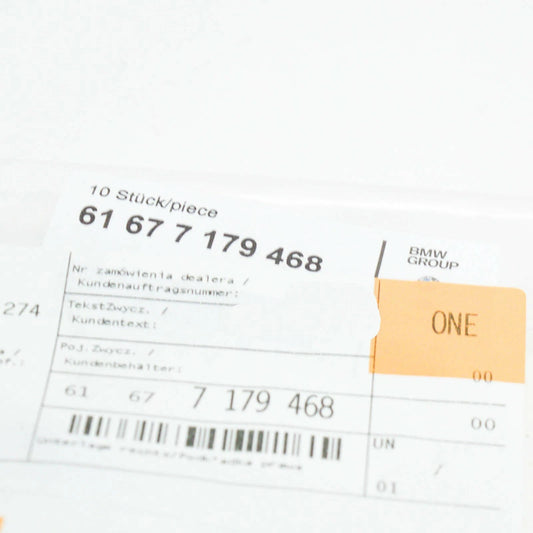 NEW BMW 1 E81 FRONT RIGHT HEADLIGHT NOZZLE SPRAY SEAL 61677179468 ORIGINAL