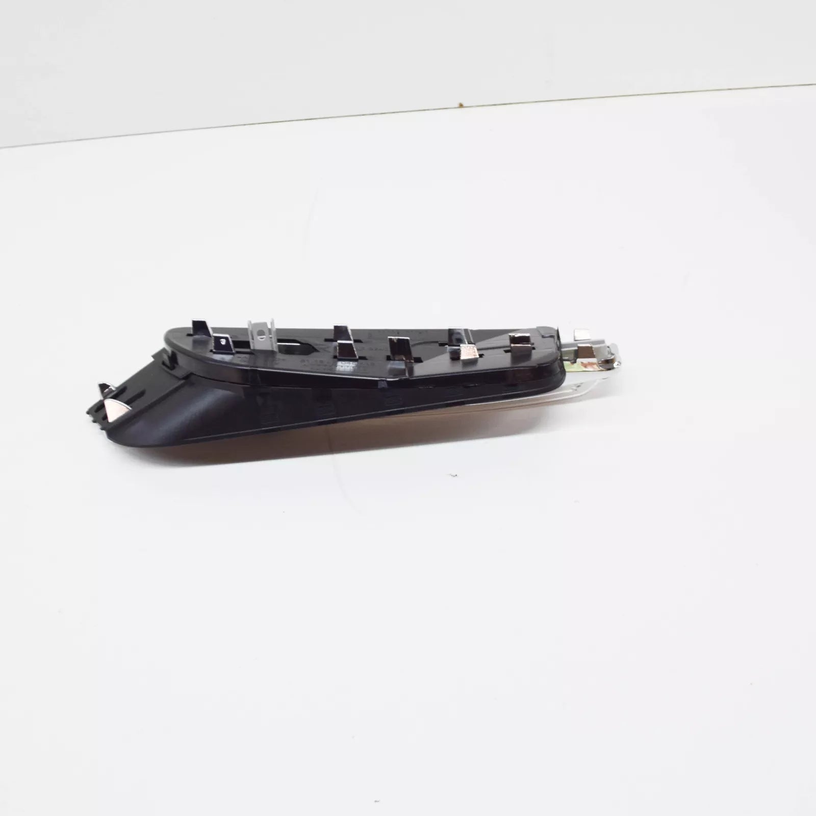 NEW BMW M3 E90 FRONT WING TRIM GRILL WITH EMBLEM RIGHT 51138046448 8046448