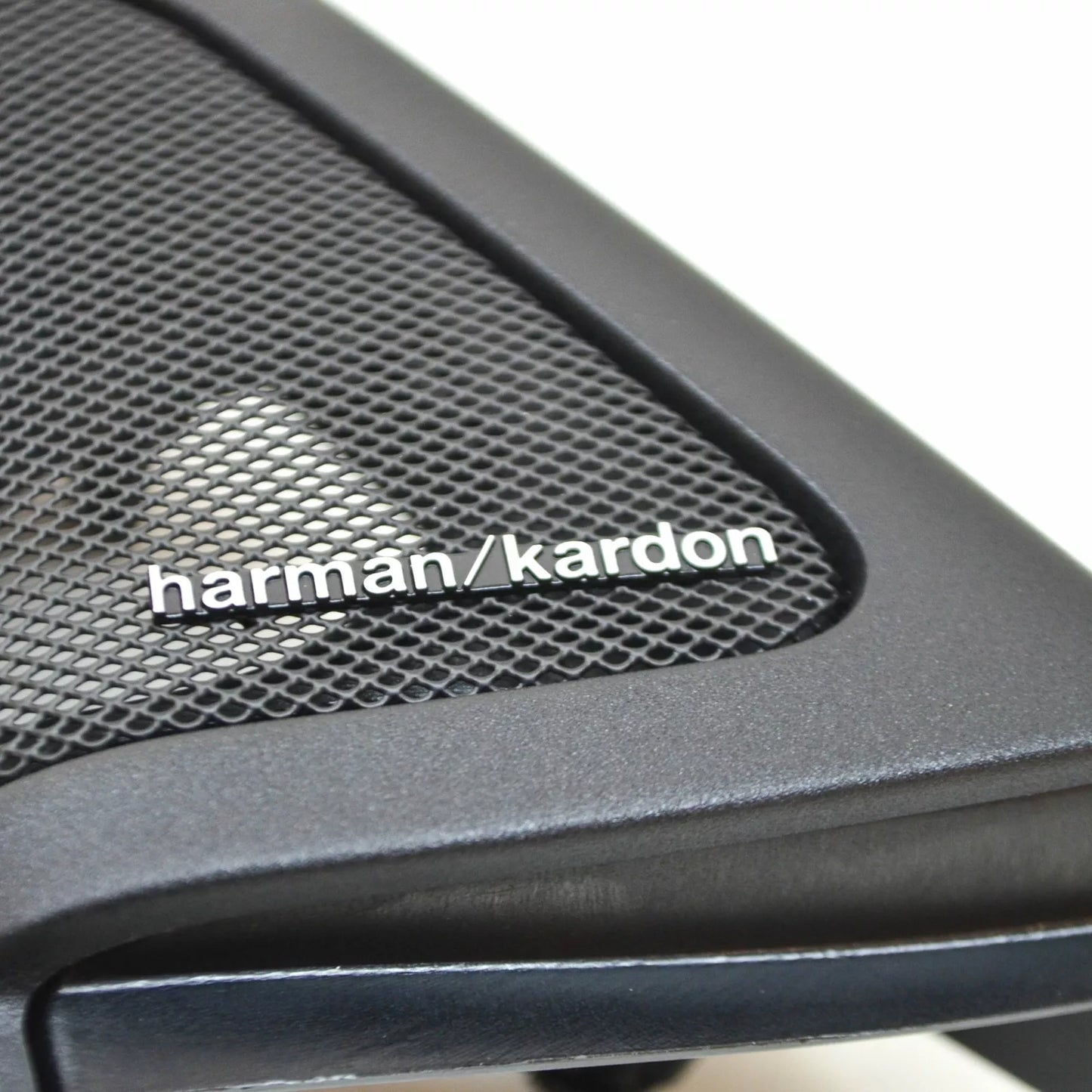 NEW BMW 3 E92 LEFT SPEAKER CORNER COVER HARMAN KARDON 51337270893 ORIGINAL