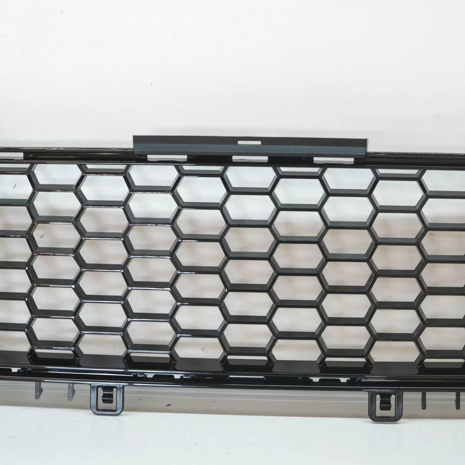 NEW BMW M2 COUPE F87 FRONT BUMPER MIDDLE GRILLE 51118097500 ORIGINAL