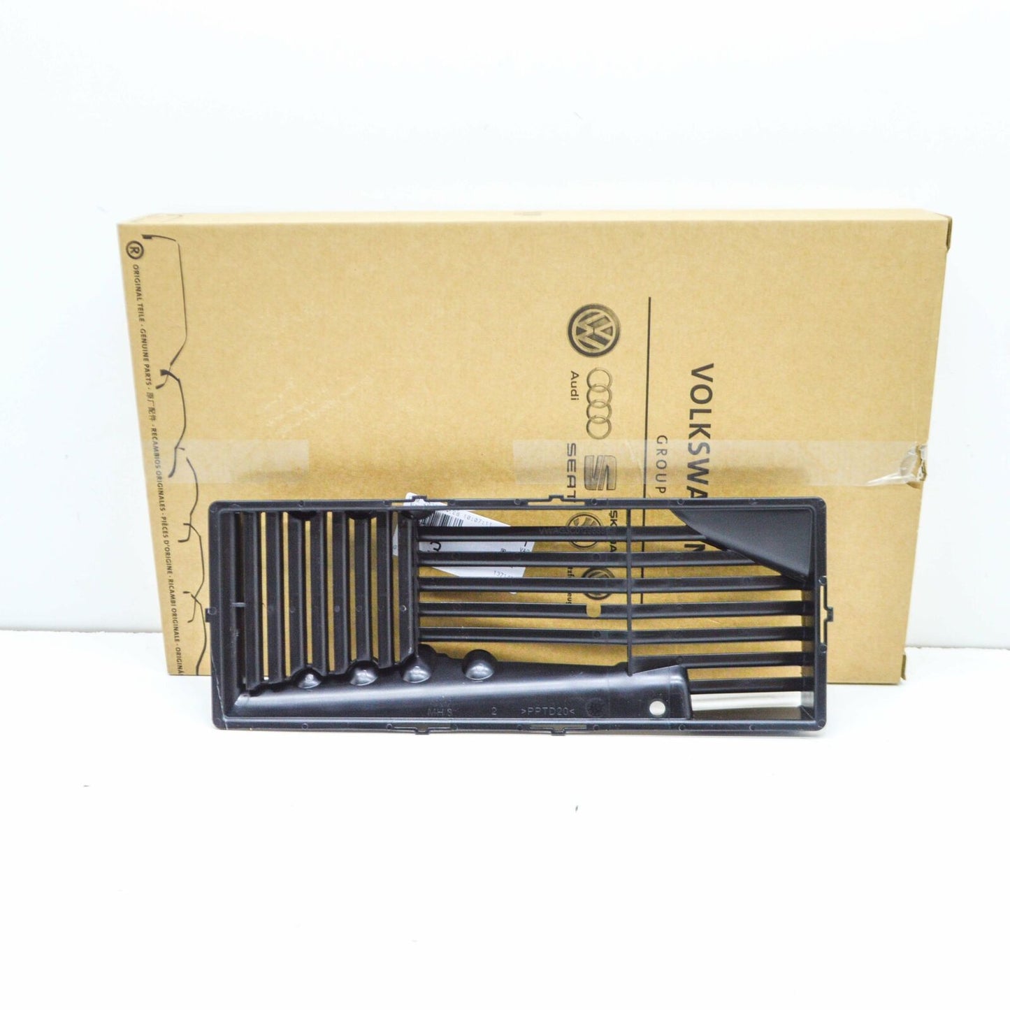 NEW AUDI A3 8P AIR FILTER GRILLE INSERT 3C0129668 ORIGINAL