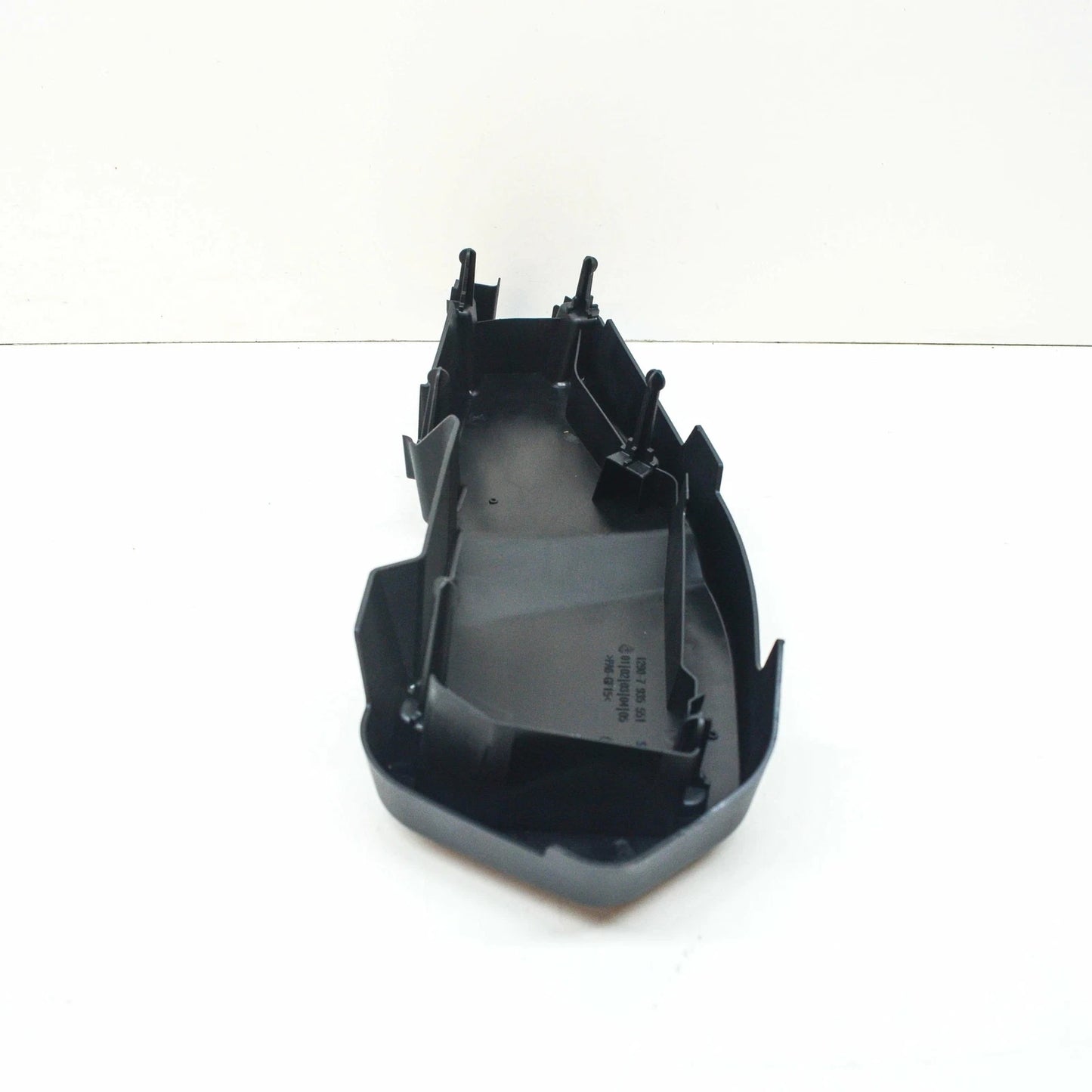 NEW BMW 7 G11 RIGHT ENGINE CONTROL MODULE COVER 12907935551 ORIGINAL