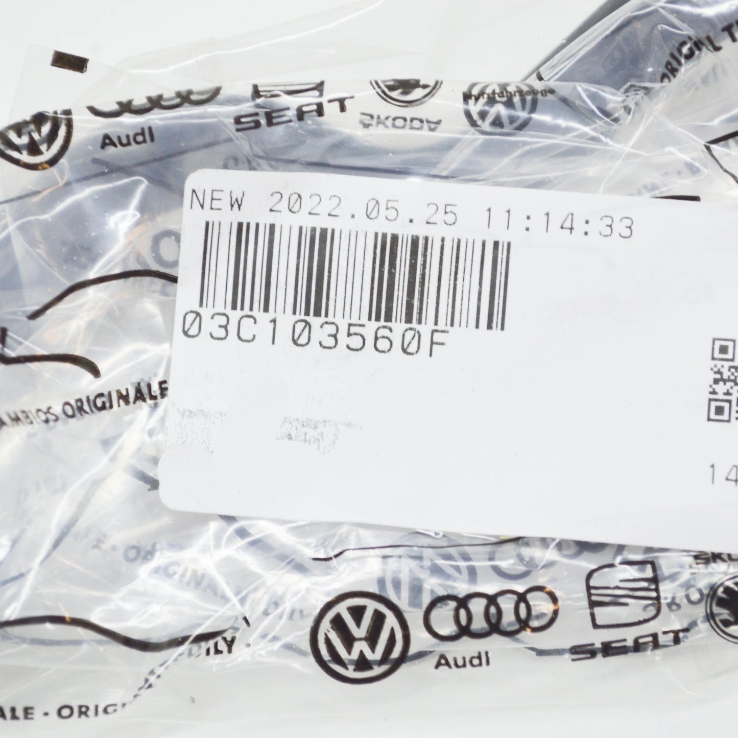 NEW VW GOLF VI 5K MK6 ENGINE VENT HOSE 03C103560F ORIGINAL