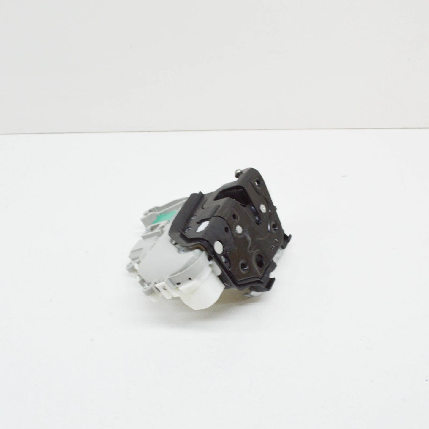 NEW AUDI A1 8X FRONT LEFT DOOR LOCK LHD 8J1837015F ORIGINAL