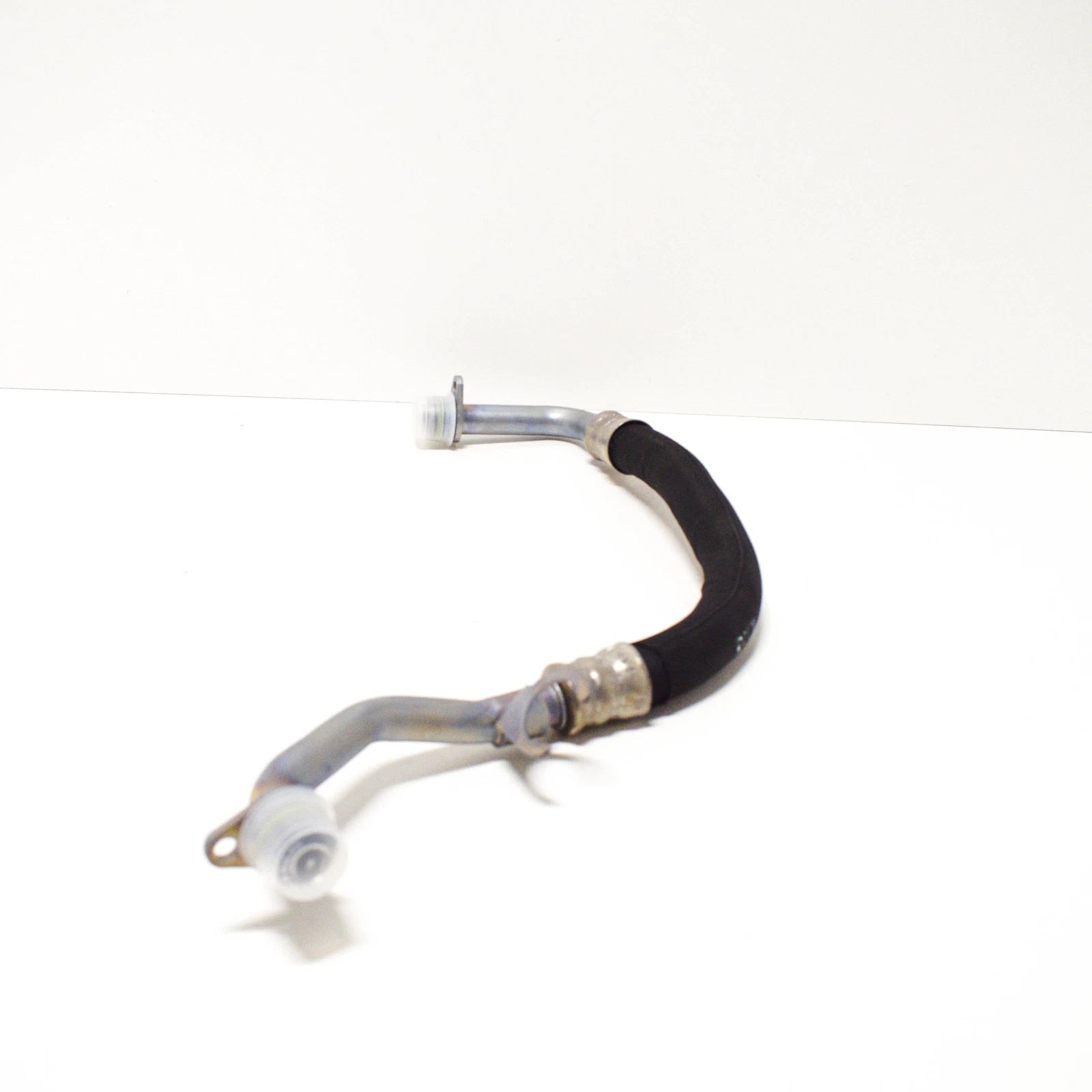 NEW MERCEDES BENZ C W204 AMG OIL COOLER HOSE LEFT A2042705596 ORIGINAL