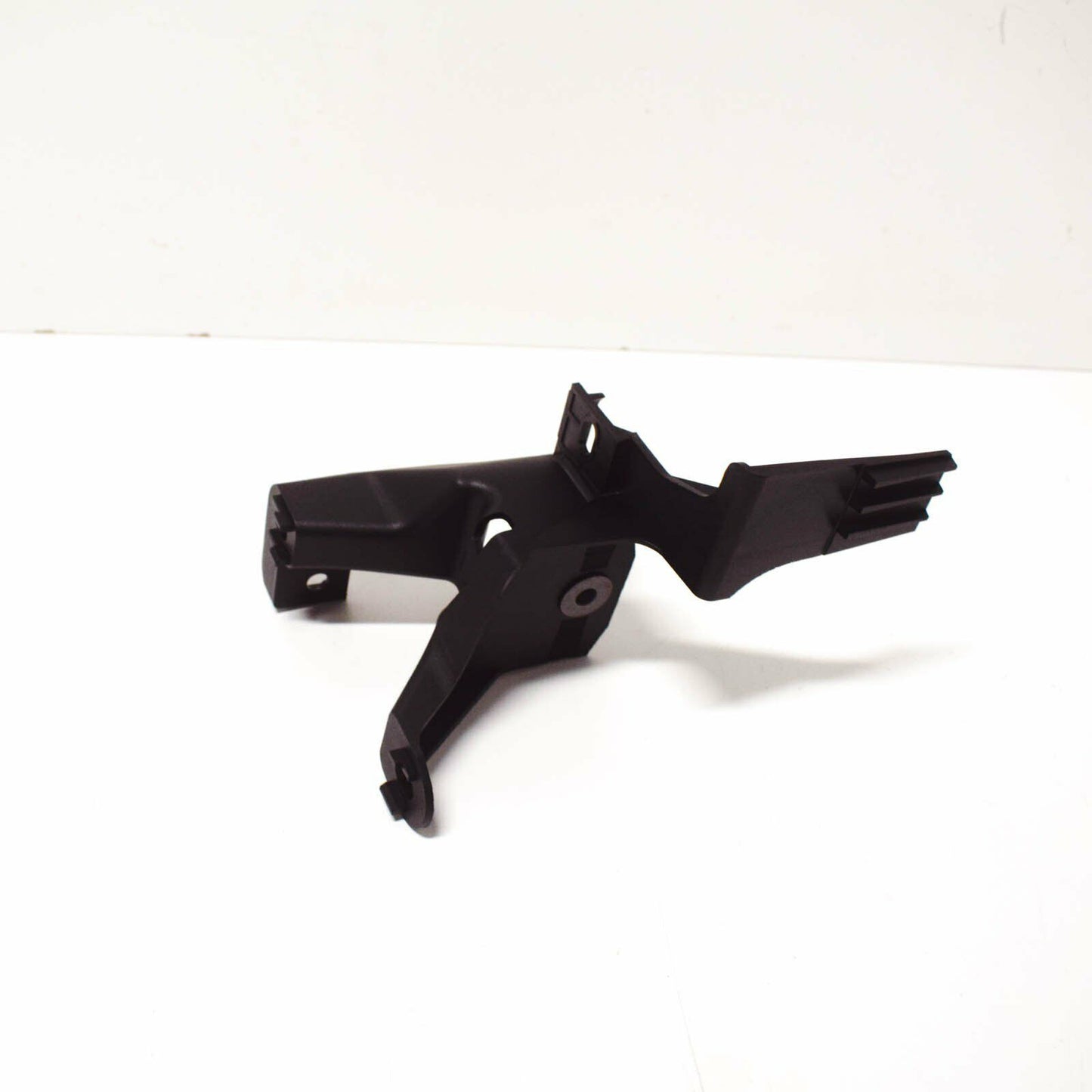 NEW AUDI TT 8J RIGHT HOLDER FOR BUMPER COVER 8J0806540A ORIGINAL