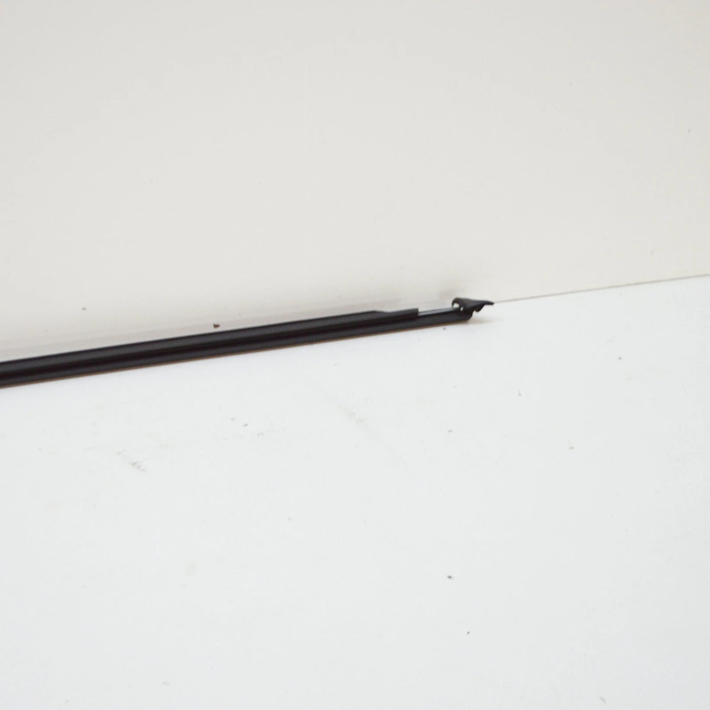 NEW VW PASSAT 3G B8 REAR LEFT OUTER WINDOW APERTURE SEAL 3G5839477C5AP ORIGINAL