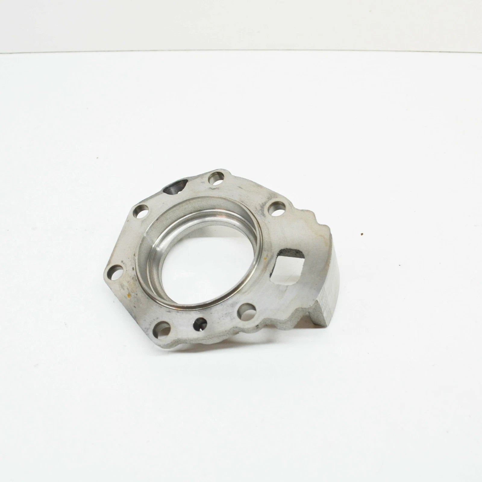 NEW MB G W463 REAR DRIVE SHAFT RIGHT BEARING COVER A4633570219 ORIGINAL