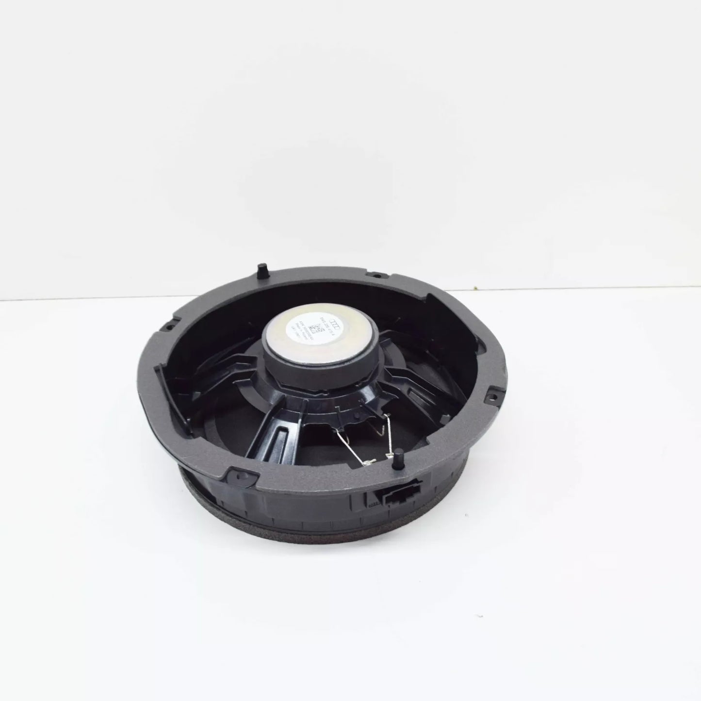 NEW AUDI A4 B9 FRONT DOOR BASS LOUDSPEAKER 8W0035415A ORIGINAL