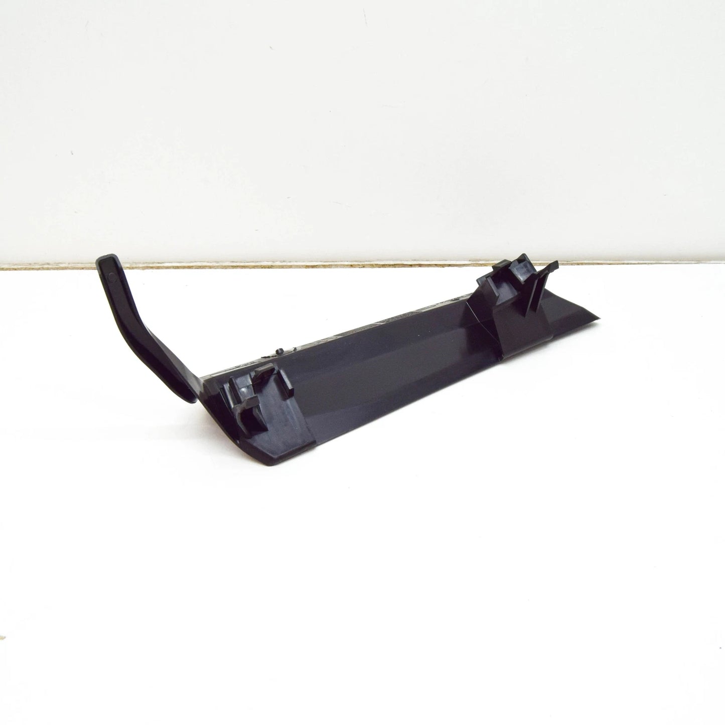 NEW BMW X5 G05 HEATER EVAPORATOR RADIATOR COVER 64319389368 ORIGINAL