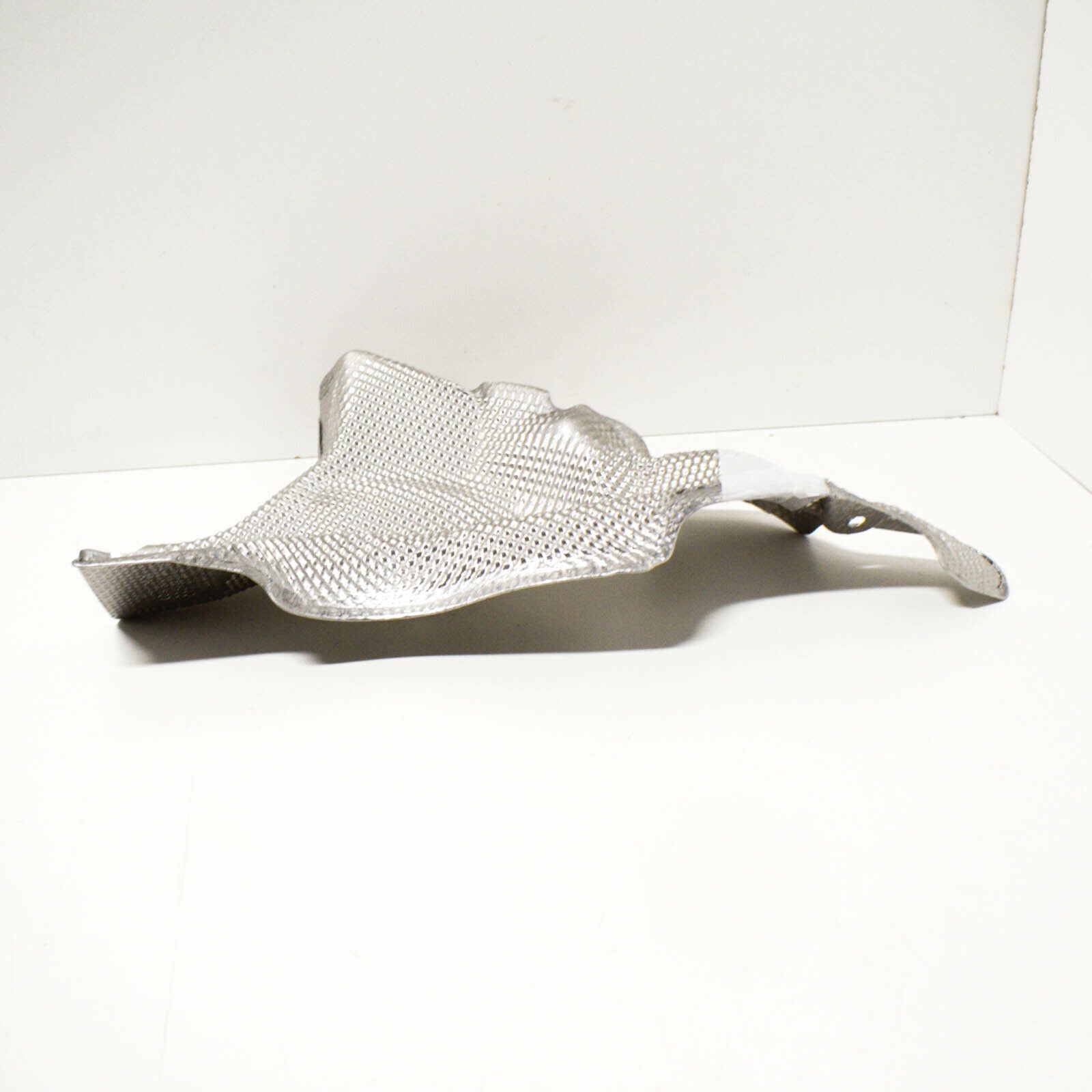 NEW AUDI A4 B9 FRONT RIGHT CV JOINT HEAT SHIELD 8W0399300F ORIGINAL