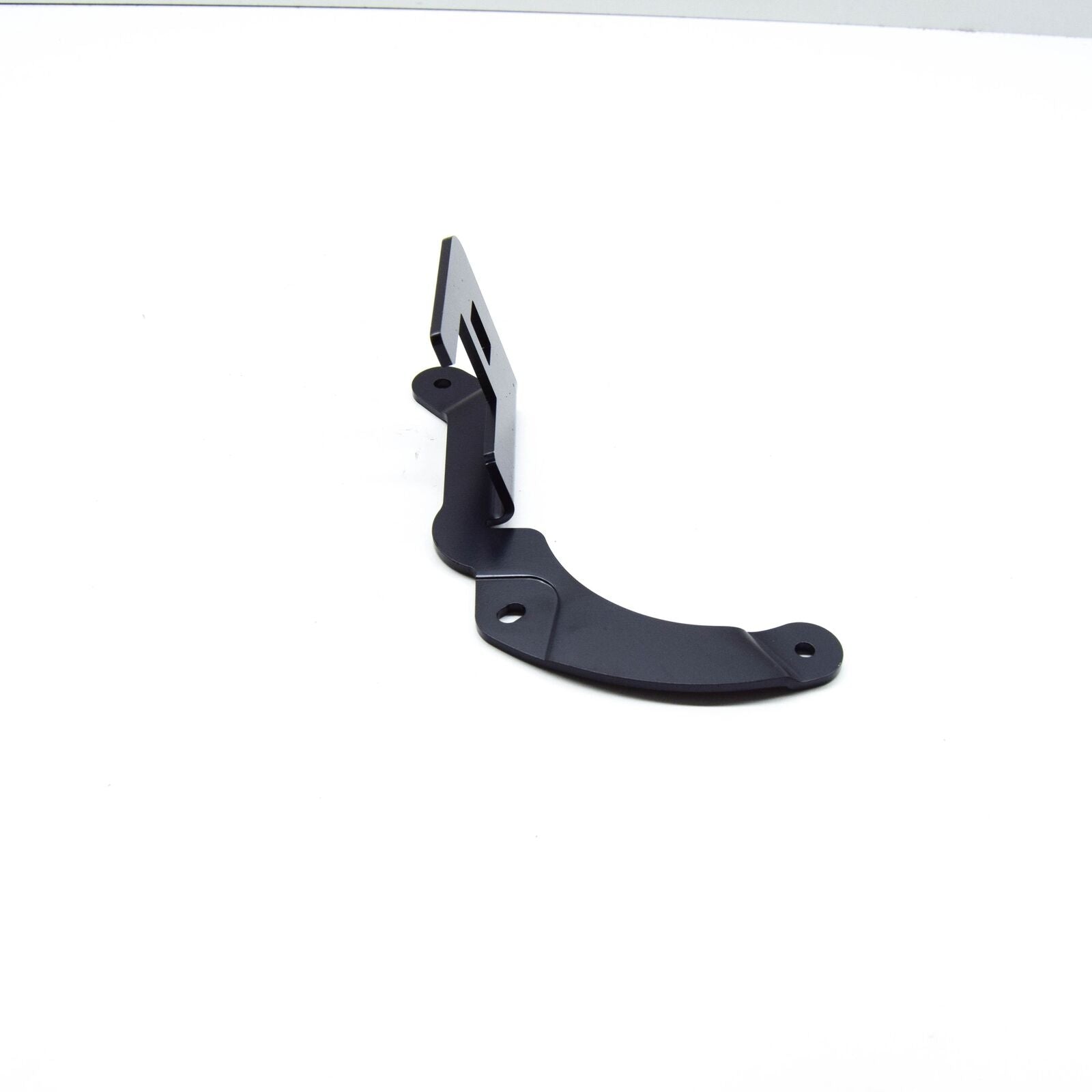 NEW MERCEDES-BENZ GLA X156 TRAILER HITCH CONSOLE A1563100058 ORIGINAL