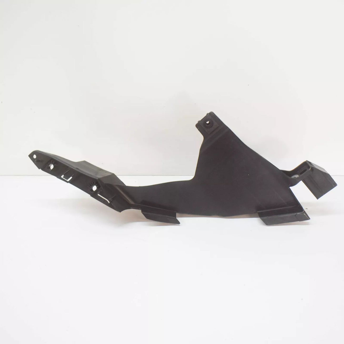 NEW AUDI A1 8X RIGHT HEADLIGHT BRACKET 8XA805608