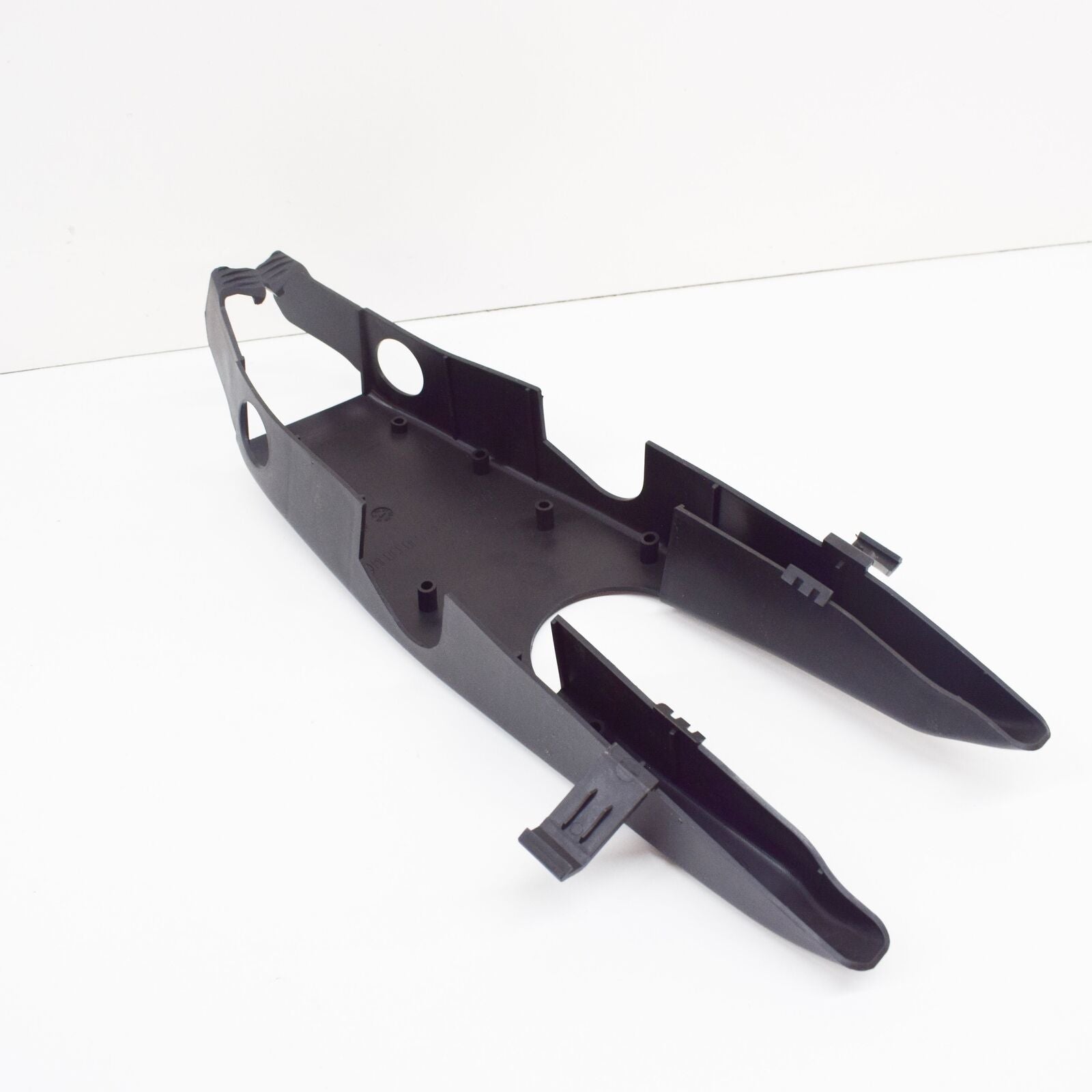 NEW MB E W211 REAR SUSPENSION LOWER CONTROL ARM COVER A2113520488 ORIGINAL