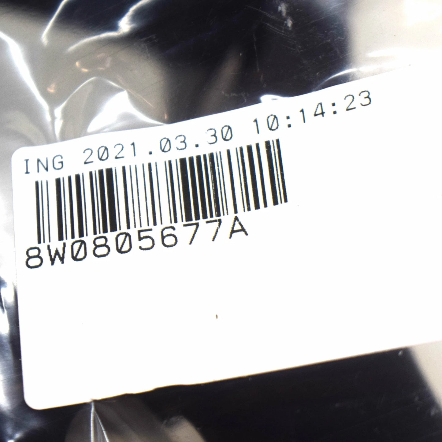 NEW AUDI A4 B9 AVANT FRONT LEFT FENDER BRACKET RAIL 8W0805677A ORIGINAL