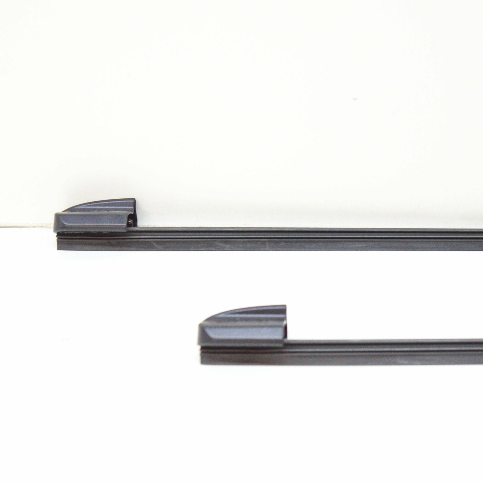 Genuine Volvo Xc60 Mk2 Windshield Wiper Blade Insert Set Lhd 31490722 Original