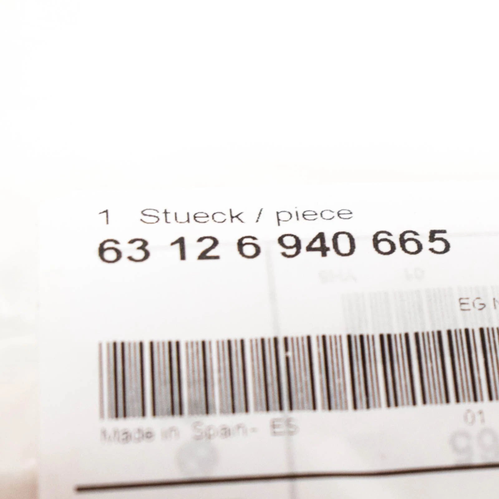 NEW BMW 1 E82 HEADLIGHT BRACKET BULB TURN INDICATOR 63126940665 ORIGINAL