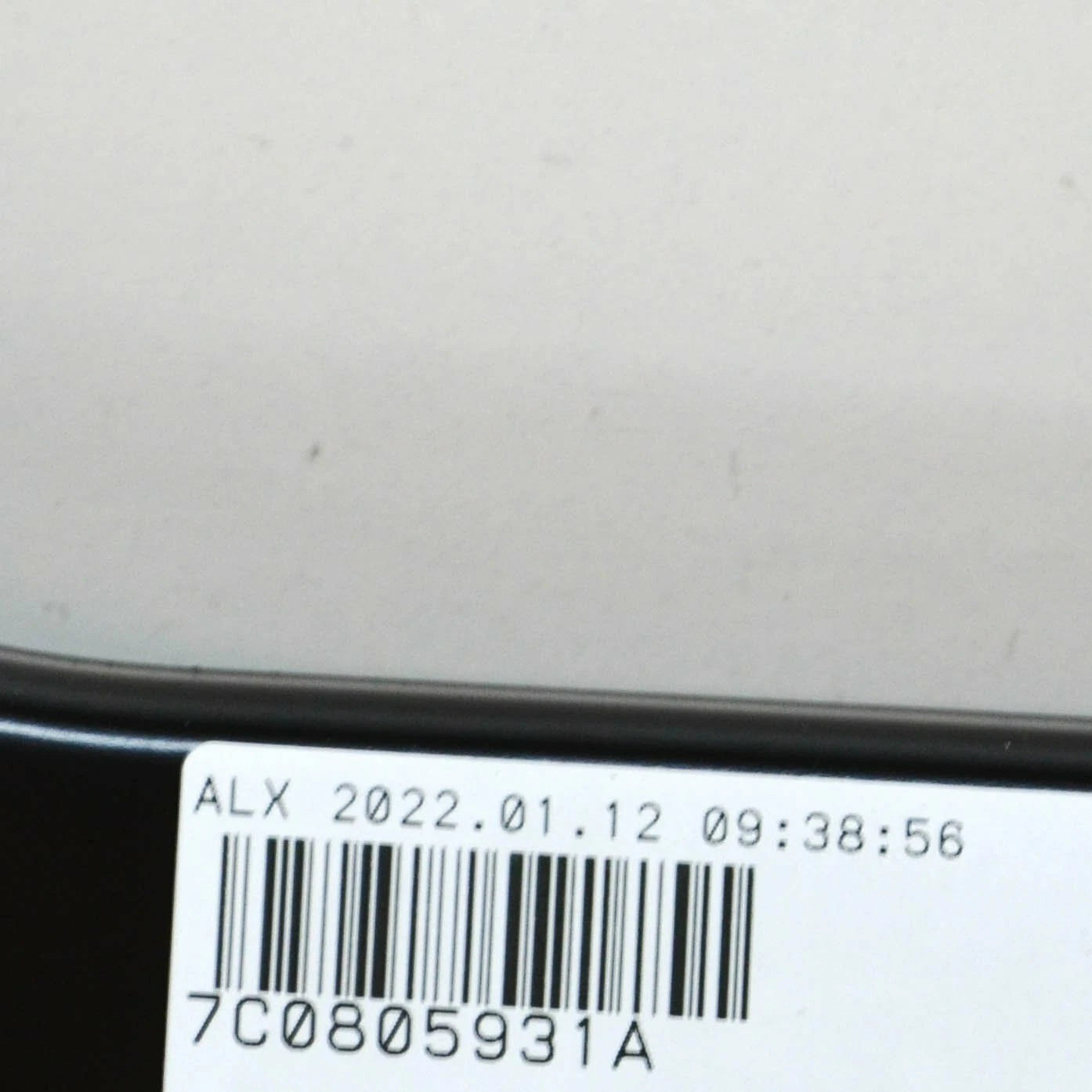 NEW VW CRAFTER SY FRONT UPPER LEFT HEADLIGHT BRACKET MOUNT 7C0805931A