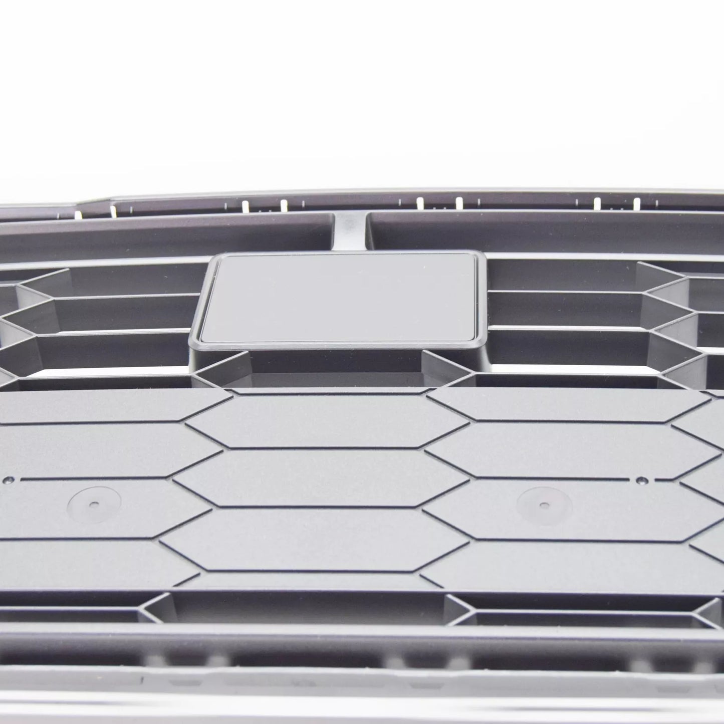 NEW SEAT ARONA KJ FRONT CENTER BUMPER GRILLE 6F9853667E9B9 ORIGINAL