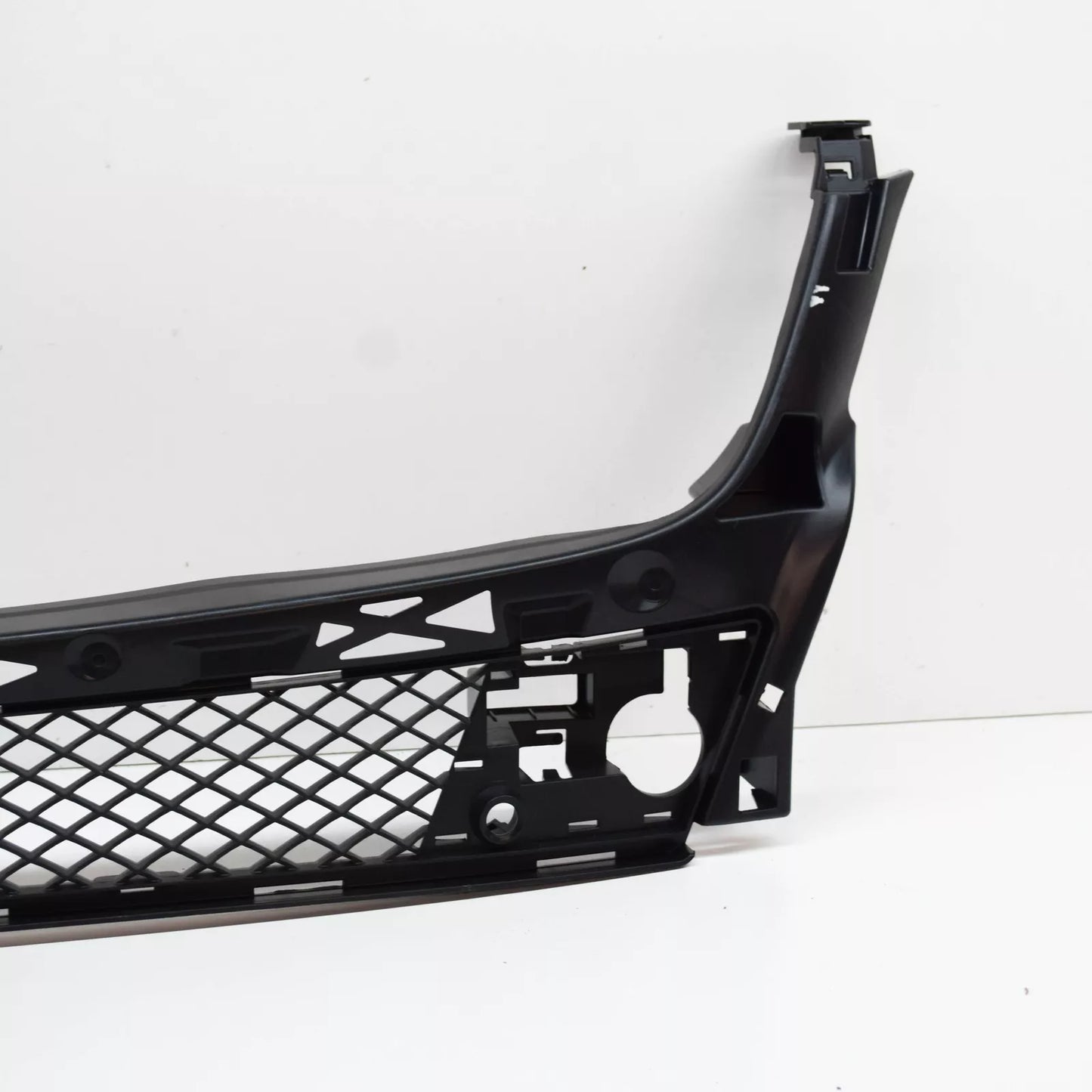 NEW MB GLE W166 FRONT BUMPER CENTRAL BASIC MOUNTING A1668851265 ORIGINAL