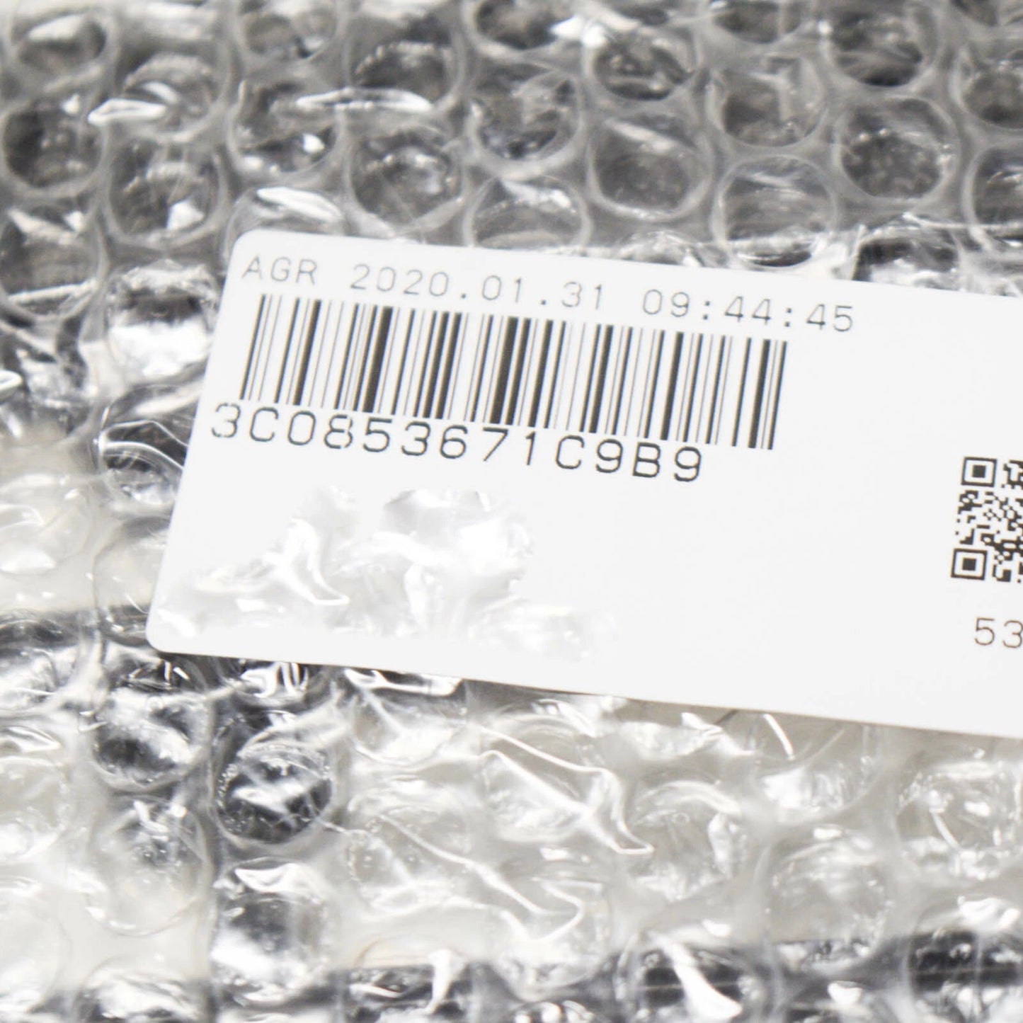 NEW VOLKSWAGEN PASSAT B6 FRONT BUMPER LOWER CENTER GRILLE 3C0853671C9B9