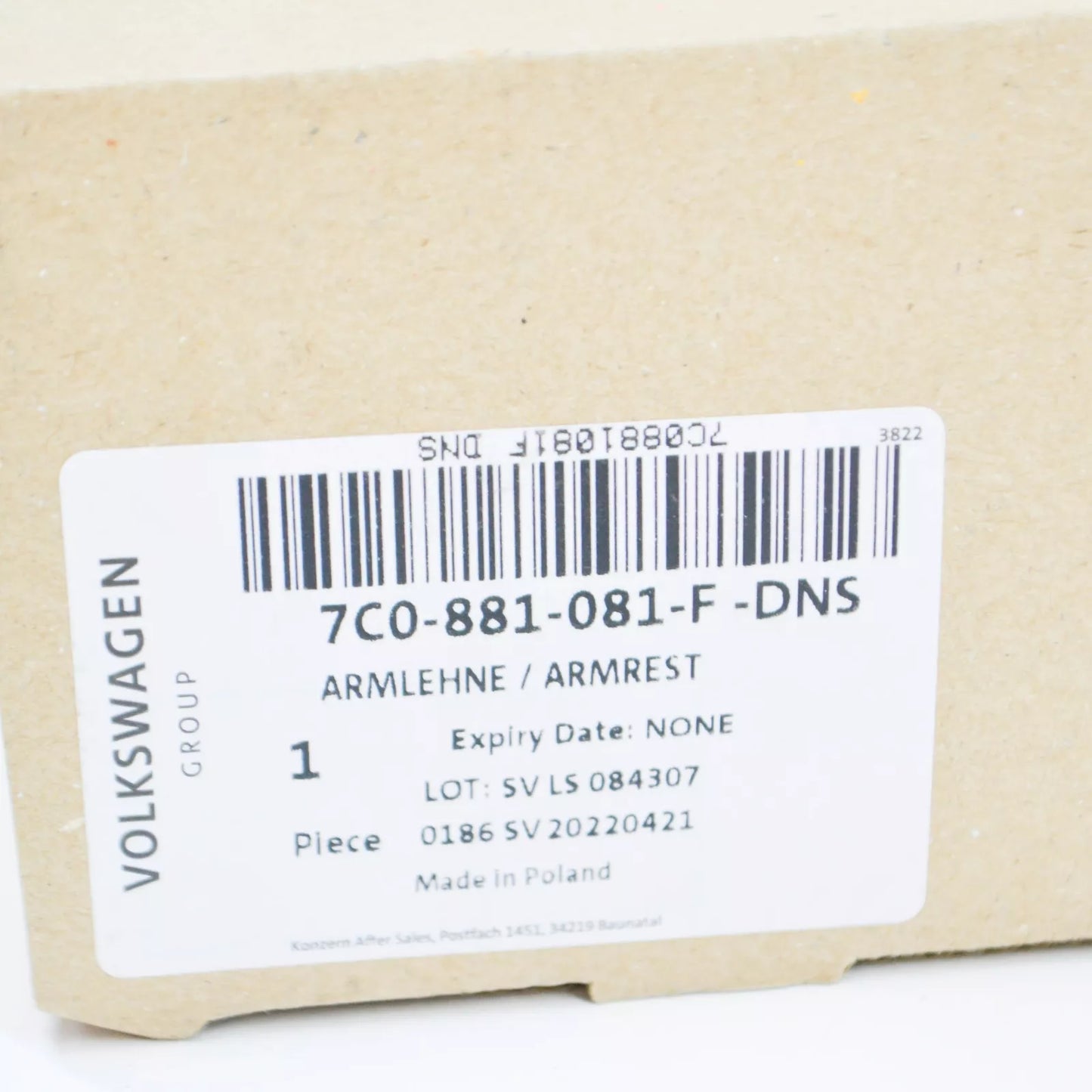 NEW VOLKSWAGEN CADDY MK4 SB LEFT ARMREST 7C0881081FDNS ORIGINAL